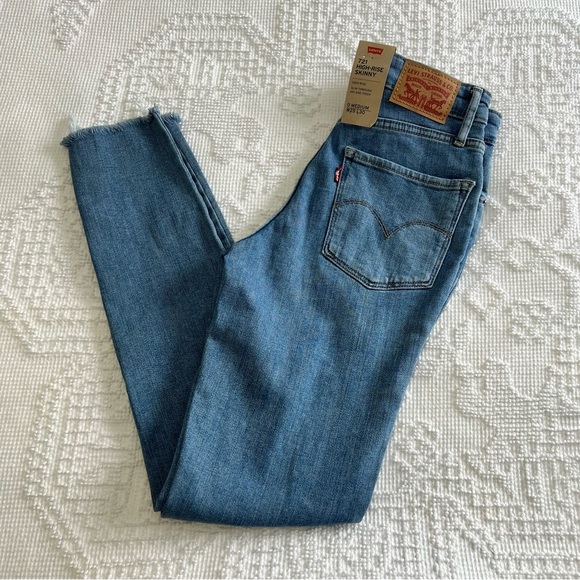 Levi's Denim - Levi’s 721 high rise Levi’s jeans NWT